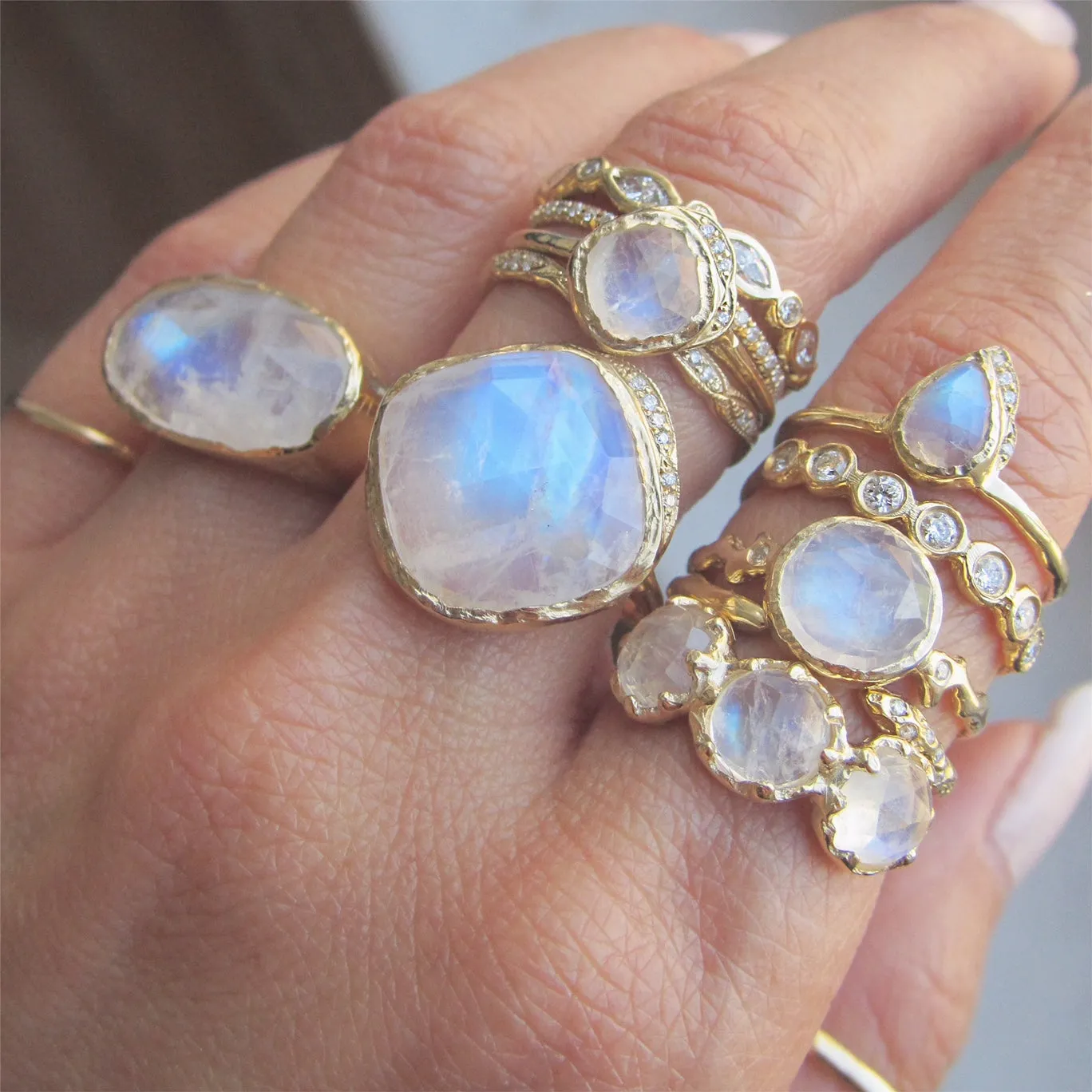 Mini Cove Moonstone Ring